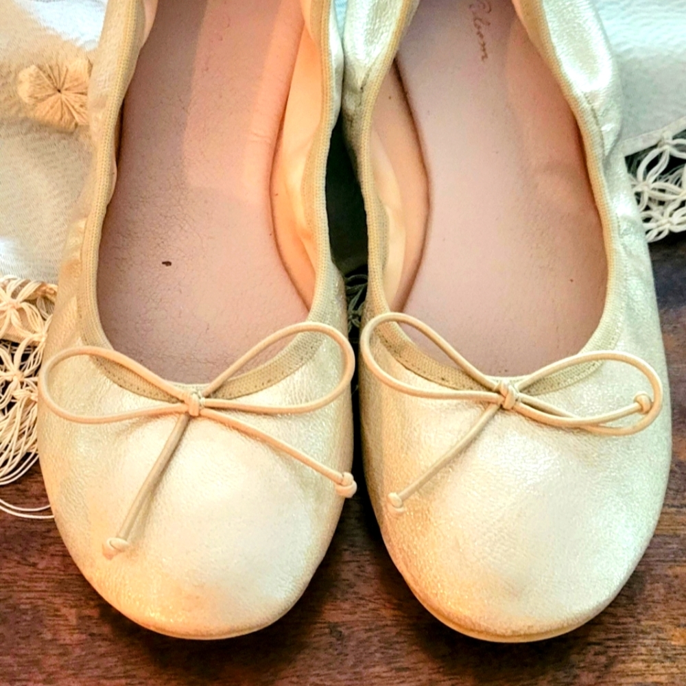 Ruby & Bloom Bella Flat